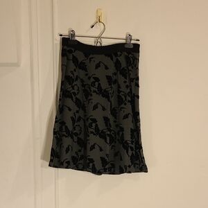Carmen Marc Valvo Black and Gray A-Line Skirt
